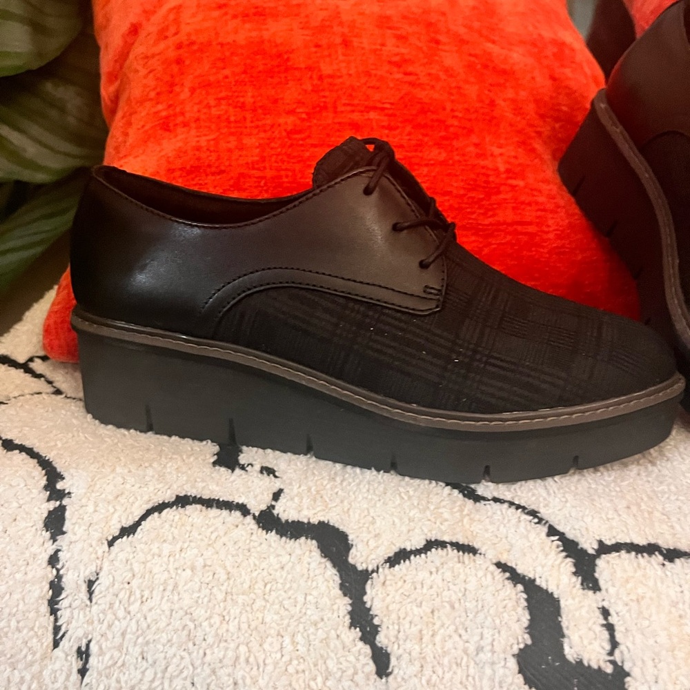 Clark’s Women’s Shoes